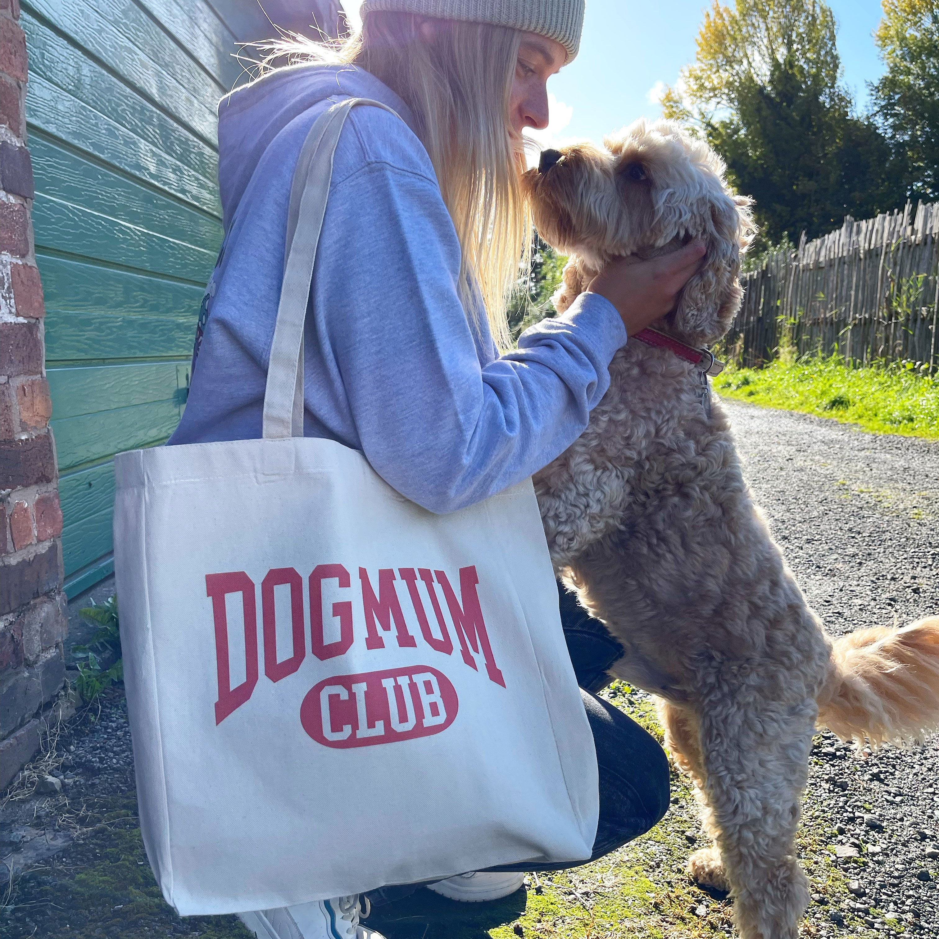 The dog mum club tote bag